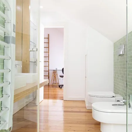 Amazing Penthouse Bairro Alto Duplex דירה ליסבון