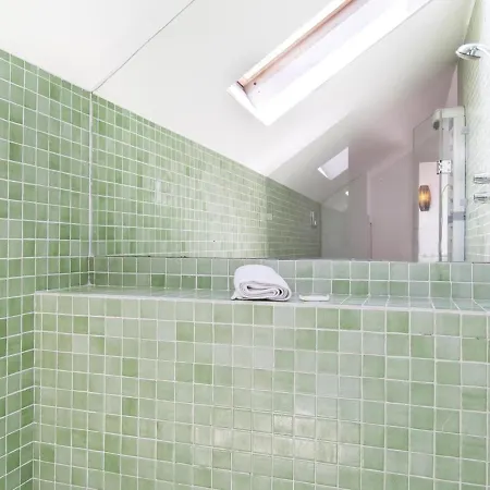 Amazing Penthouse Bairro Alto Duplex * ליסבון