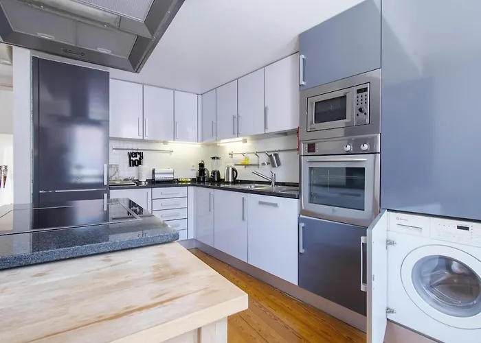 Amazing Penthouse Bairro Alto Duplex